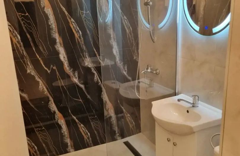 2 camere complet renovate Piata Resita – etaj 2 centrala  40 mp - Poză 2