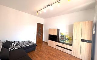 Apartament 3 camere de închiriat - Strada Frunzei - Poză 1