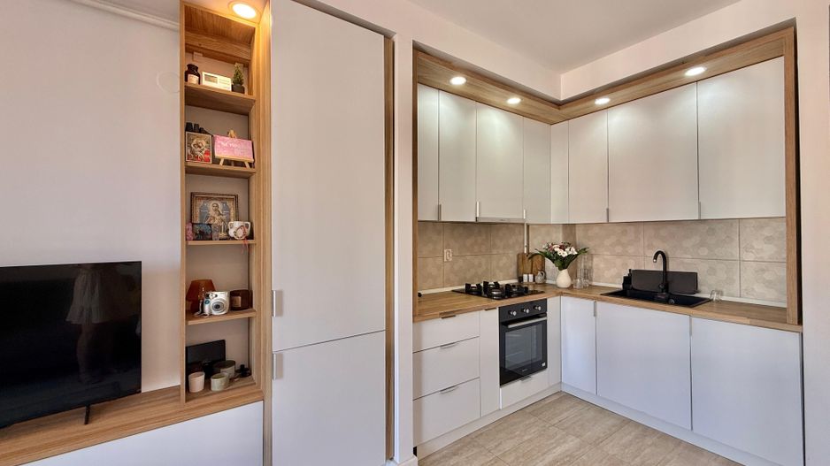 COSMOPOLIS - Apartament cu 2 camere tip studio, mobilat si utilat. - Poză 4