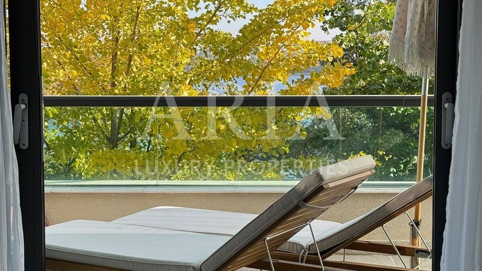 ELEGANT TOWNHOUSE | PRIVATE GARDEN | PANORAMIC TERRACES | - Poză 20