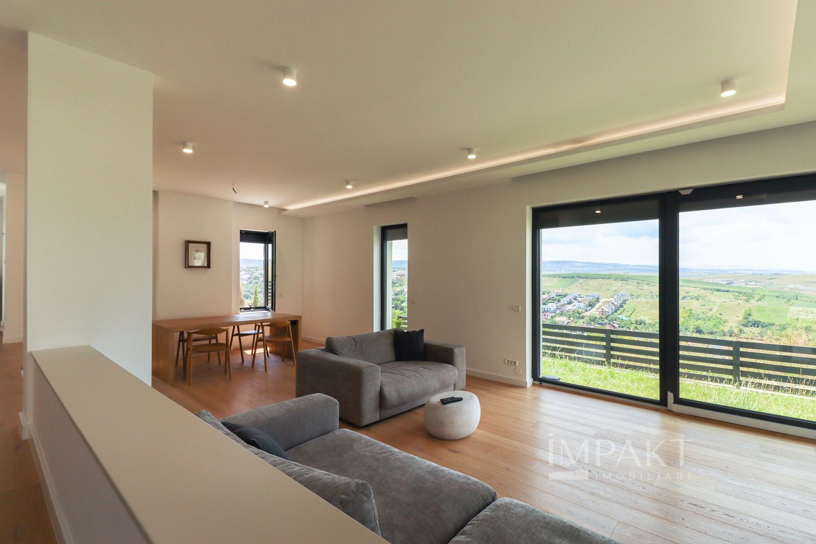 Casa individuala superba, amenajata in stil scandinav Dezmir COMISION 0% - Poză 20