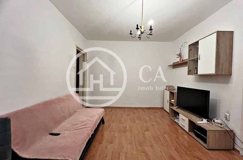 Apartament de vânzare cu 2 camere în zona Rogerius, Oradea - Poză 2