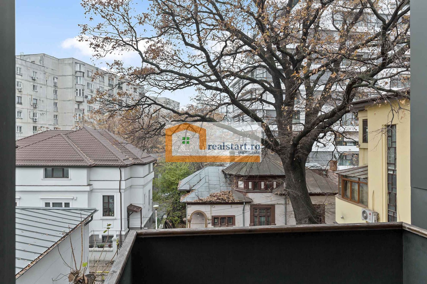 Vila individuala, acces metrou, 10 locuri parcare - Poză 5