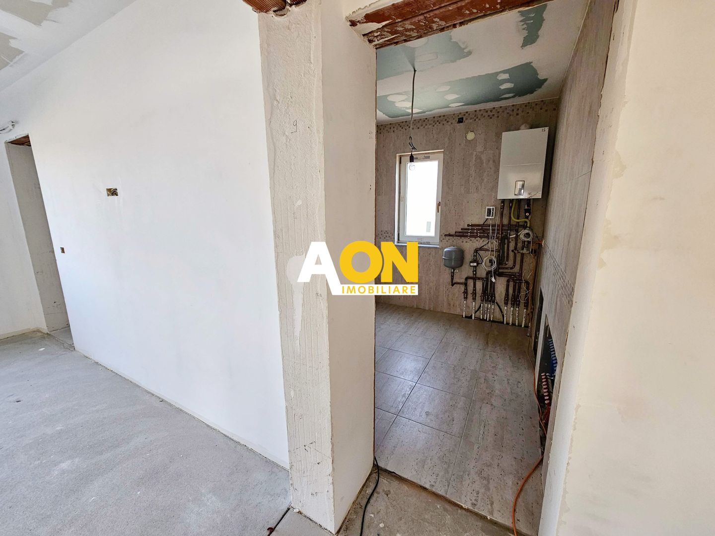 Casă 6 camere în Ciugud, dotări premium și design modern, 710 mp teren - Poză 26