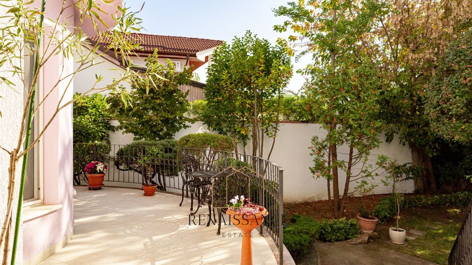 Timisoara - Girocului Vila 12 Camere 4 Bai | 497mp Utili 1373mp Teren - Poză 33