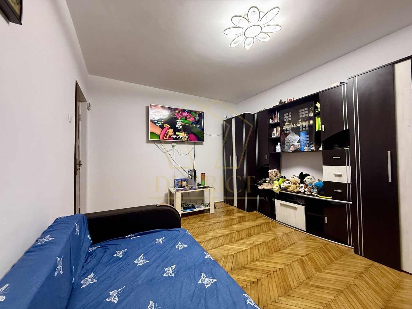 Apartament cu 3 camere decomandat | Sagului - Poză 2