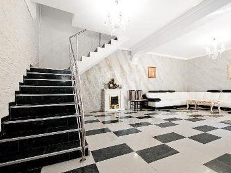 Casa P+1E si teren 370 mp, singur in curte - Piata Centrala - Poză 11