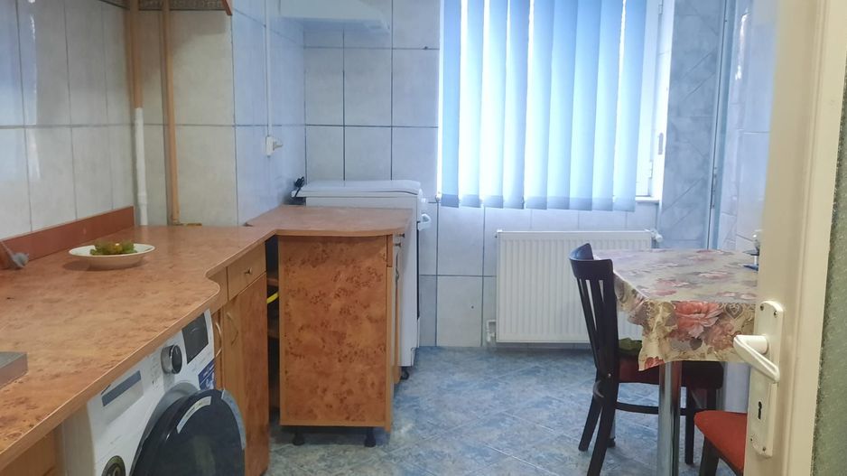 De inchiriat apartament cu 2 camere, Tiglina 2, et. 1, 350 euro - Poză 2