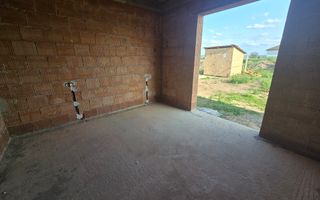 Casa Individuala 4 Camere, 2 Bai, 400mp Teren - Poză 6