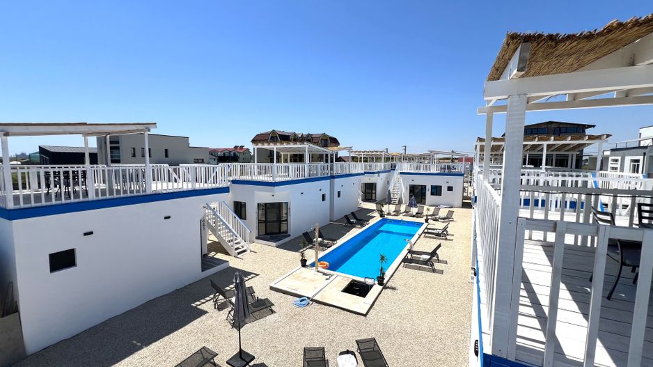 10 Casute Greek Bungalows , Piscina, la Malul Marii, Afacere la Cheie - Poză 18