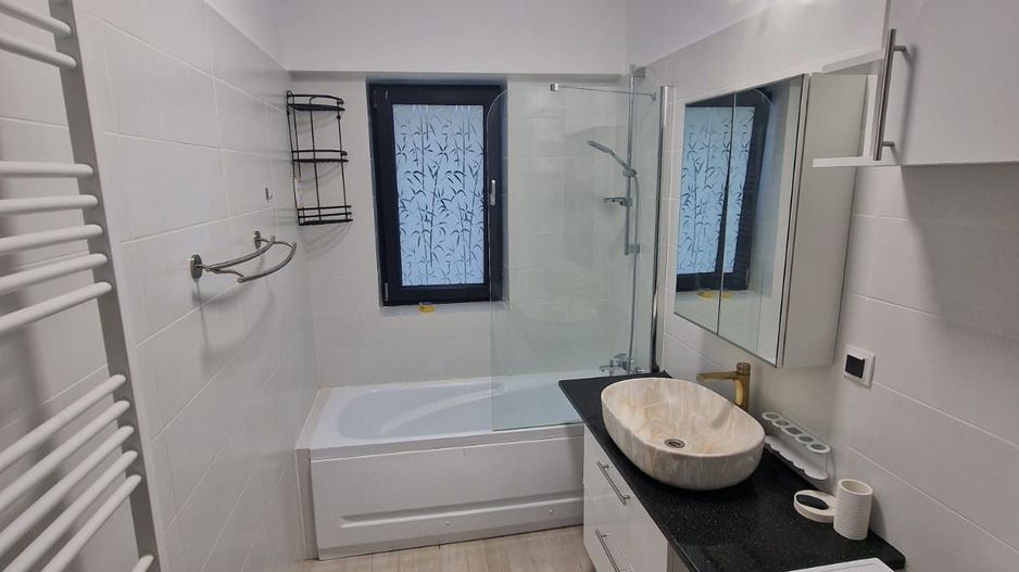 Inchiriez apartament 2 camere Lacul Morii loc parcare subteran inclus - Poză 2