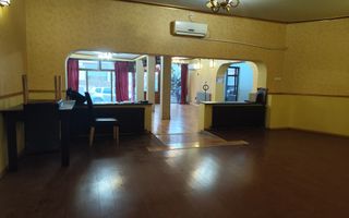 Spatiu comercial stradal, deschidere mare - Poză 12