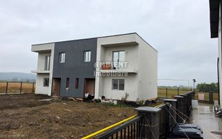 VILĂ tip duplex P+1E și teren 335 mp, zona KAUFLAND; - Poză 1