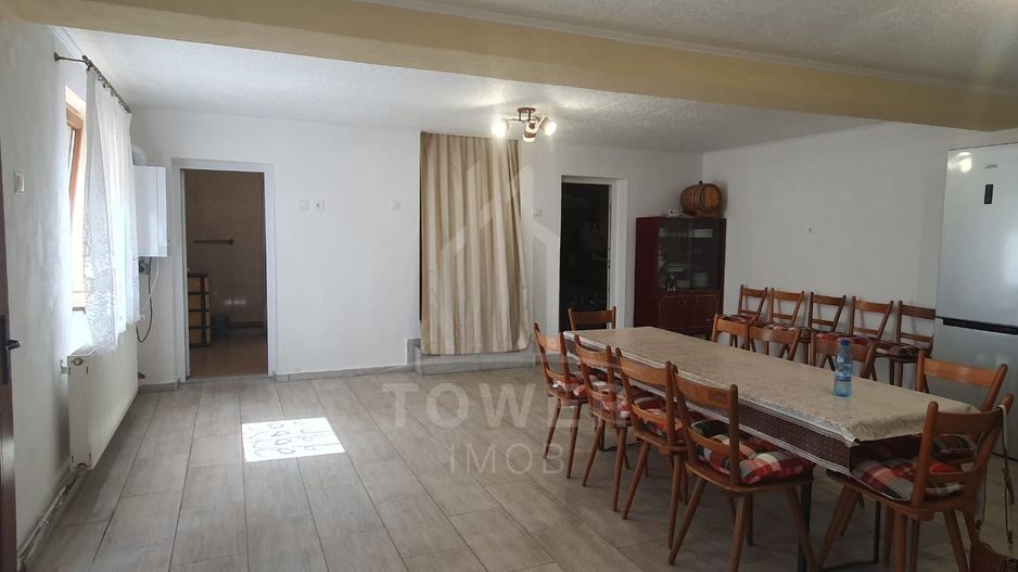 Casă spațioasă de vânzare în comuna Roșia .COMISION 0% - Poză 5