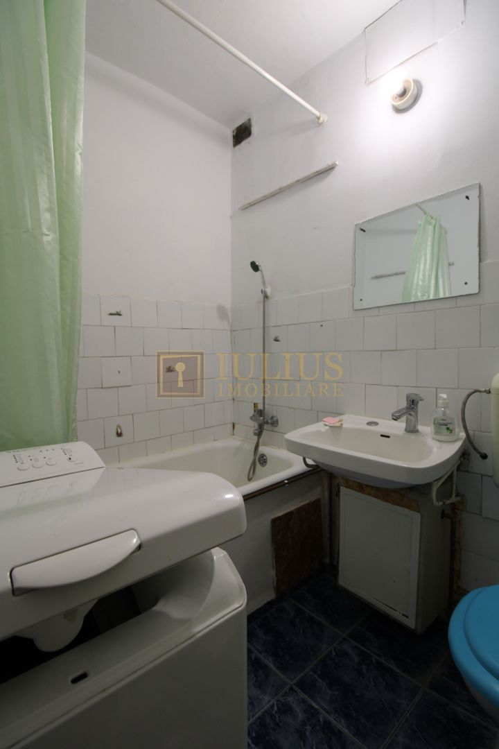 St. Invatatorului, o camera, perfect pentru o persoana sau cuplu. - Poză 9