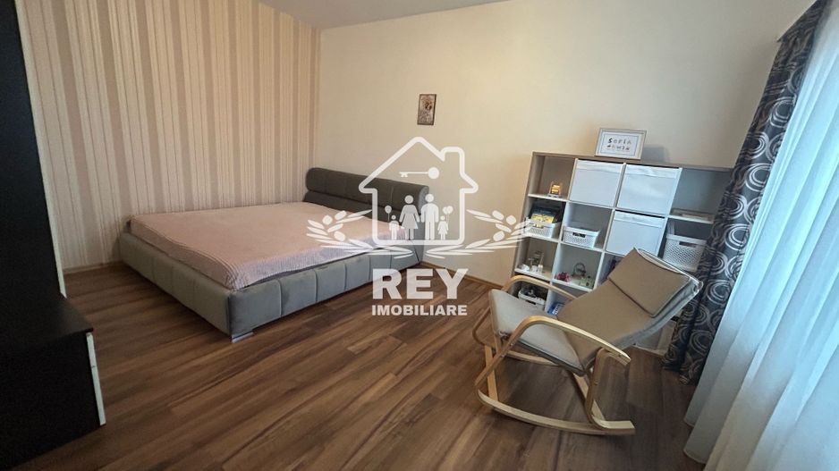 Apartament 4 camere,110 mpu,zona Centrașă/Moldoveanu-Cedonia - Poză 12