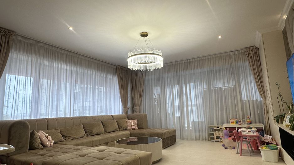 Apartament spectaculos cu 3 camere, 100 mp utili +terasă impresionanta - Poză 1