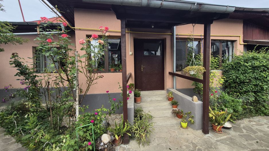 Vila 4 camere + teren 818 mp central Provita de Sus (lângă școală) - Poză 3