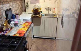 Apartament 2 camere zona Sinaia - Poză 1