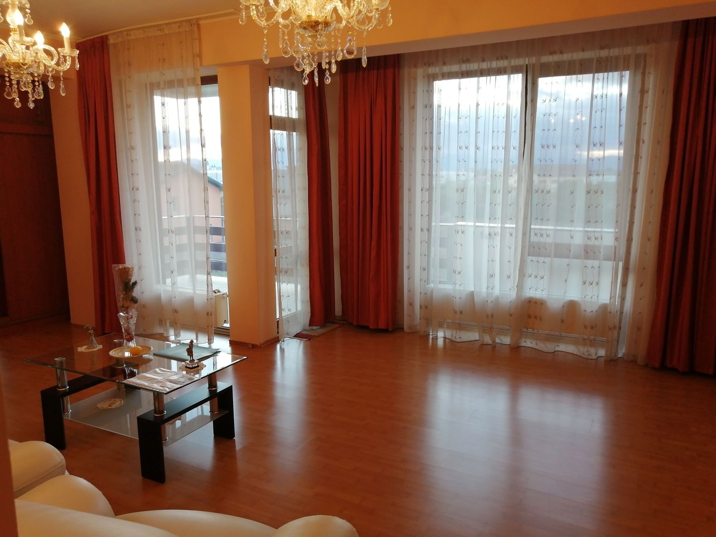 3 camere, structura mare, curte si garaj - Poză 14