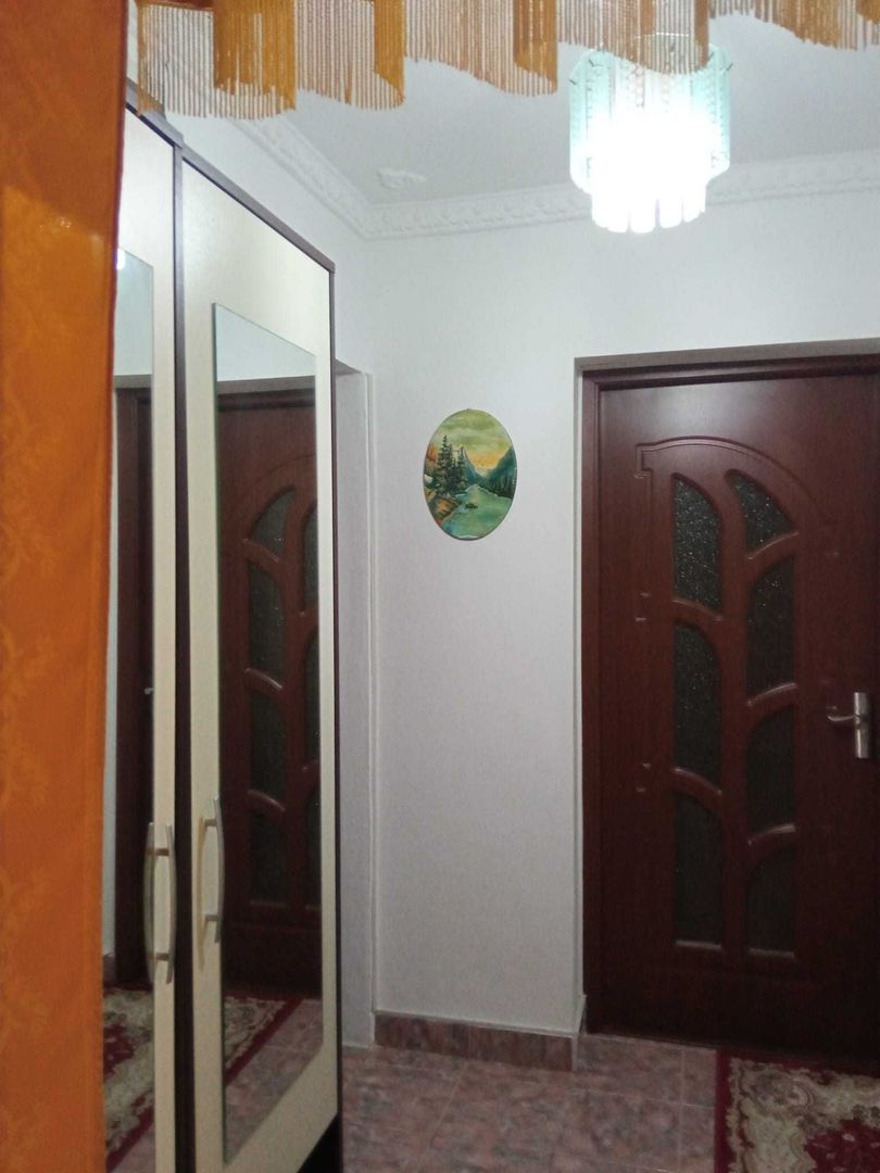 🏡 Apartament decomandat cu 2 camere, complet mobilat și utilat – Micro 18 - Poză 2