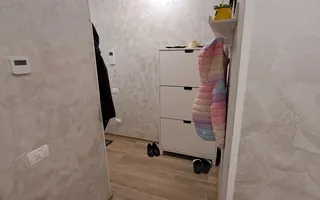 3 camere  bloc nou, 80 mp utili , balcon de 20 m - Poză 23