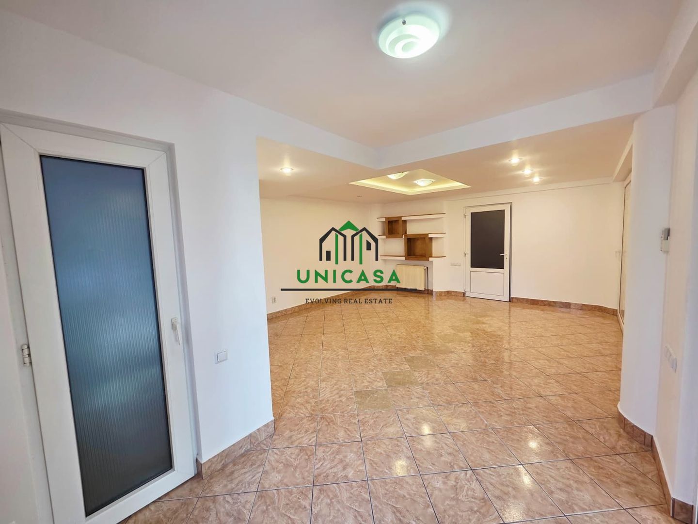 Spatiu comercial de inchiriat/Traian/ - Poză 3