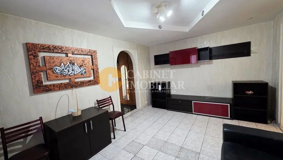 Apartament 2 camere Podu Roș 68mp - Poză 1