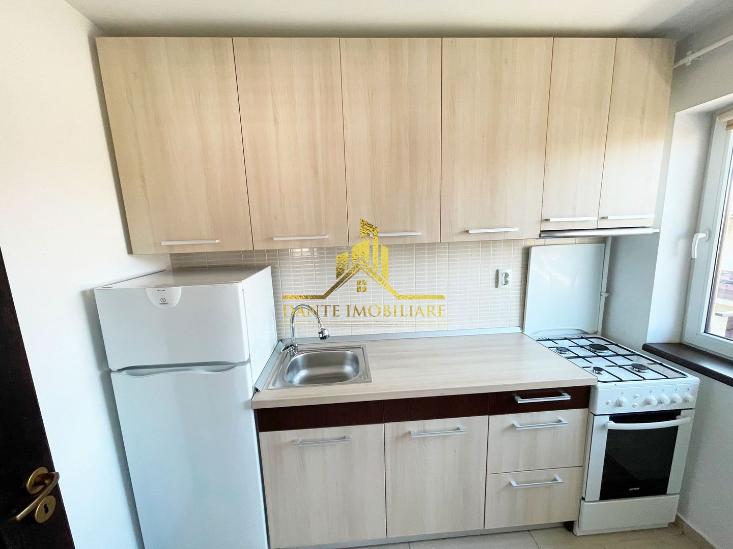 2 camere, mobilat modern, bloc nou, balcon, Buna Ziua - Poză 12