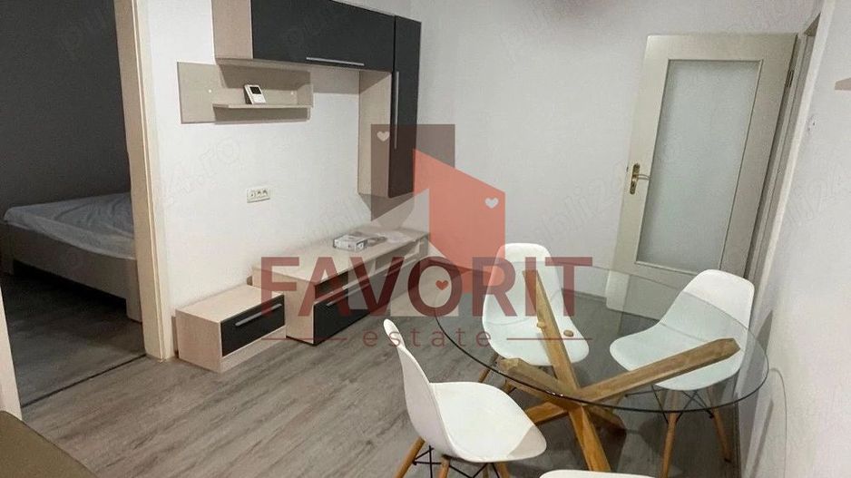 2 camere | zona centrala | mobilat | loc de parcare | centrala proprie - Poză 1