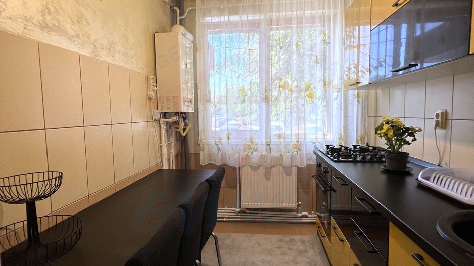 🏠 Apartament luminos cu 2 camere, parter, Micro 17, Galați - Poză 8