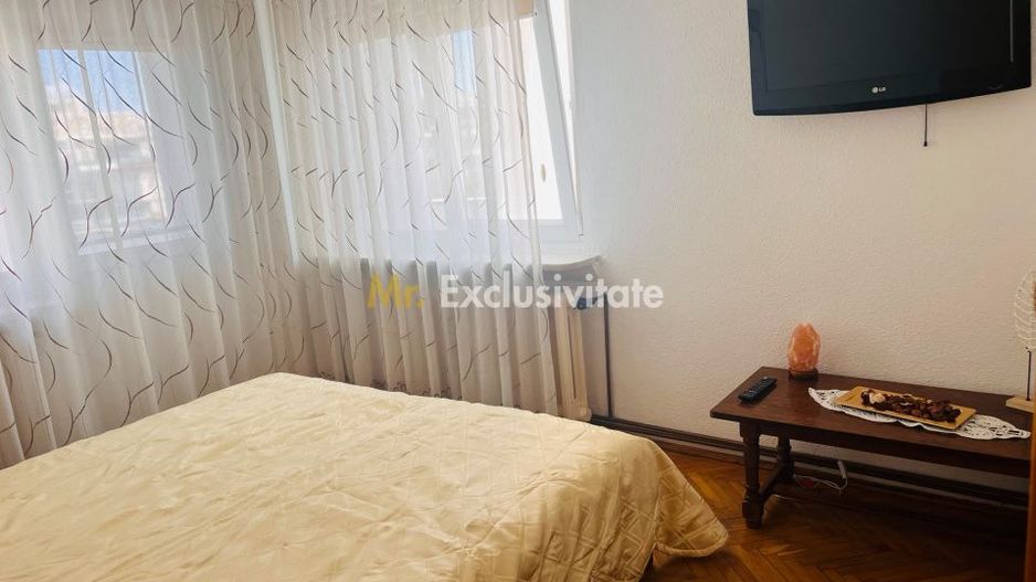Apartament ultracentral, 3 camere, cu priveliste impresionanta, langa Mercur - Poză 21