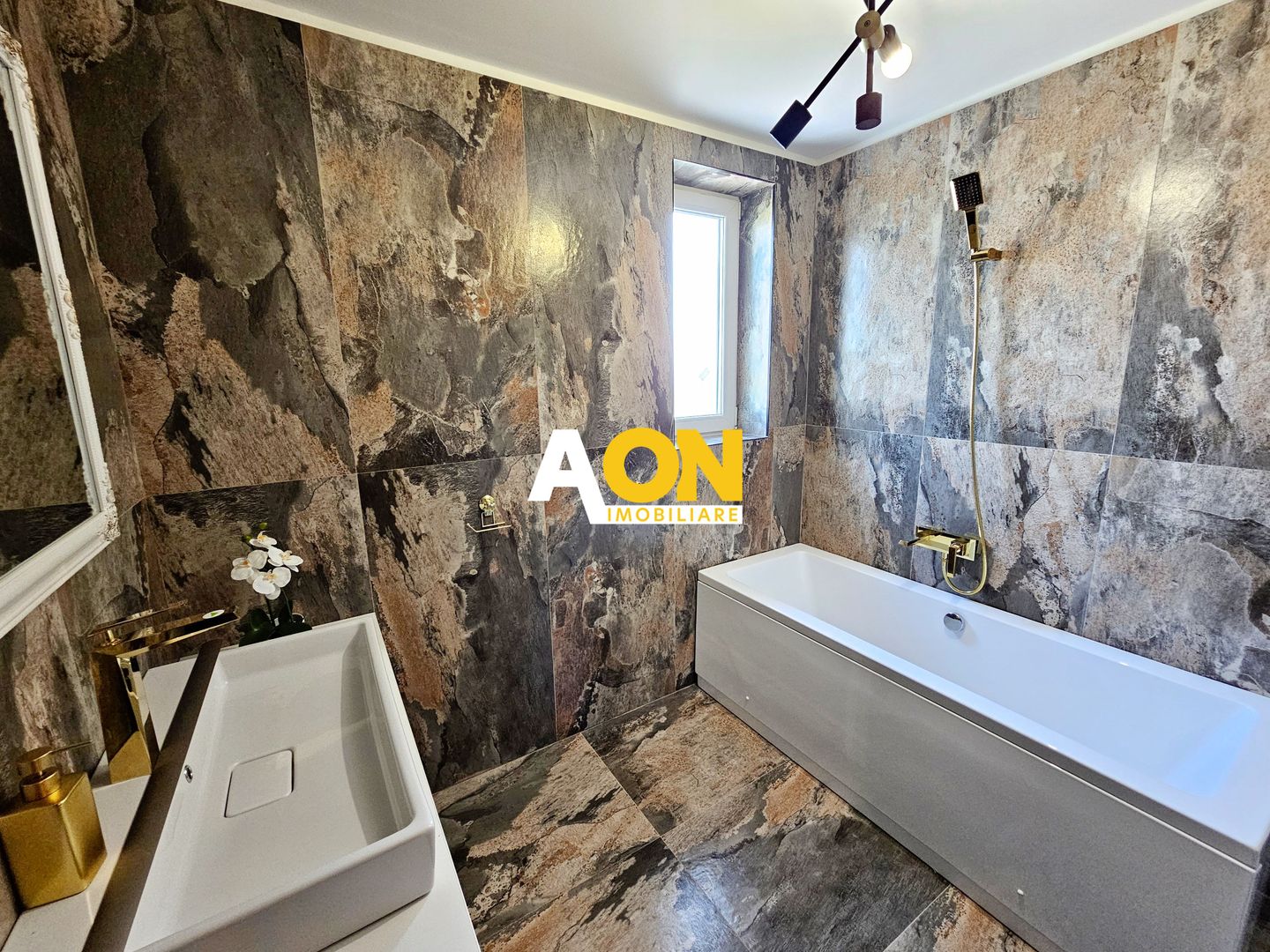 1/2 Duplex superfinisat, 4 camere, 255 mp teren, Cetate - Poză 16