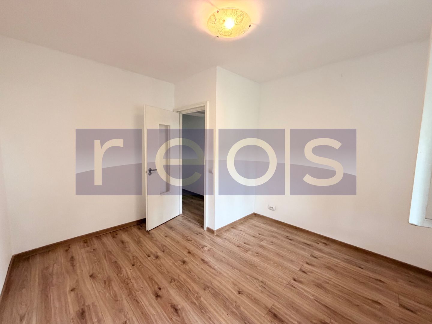 VANZARE 3 CAMERE | RENOVAT COMPLET | ETAJ 2 | ZONA CRANGASI - Poză 6