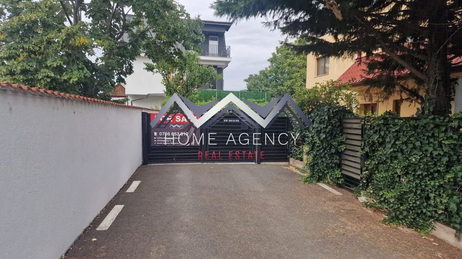 Casă individuală P+1+M cu garaj și terase spațioase – Otopeni Central - Poză 2