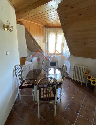 Vila de vanzare, teren 3100 mp, 7 camere, 6 grupuri sanitare, 3 CT, an 1997 - Poză 32