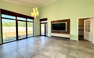 Casă parter finalizată în 2024 – confort, eleganță și funcționalitate - Poză 4