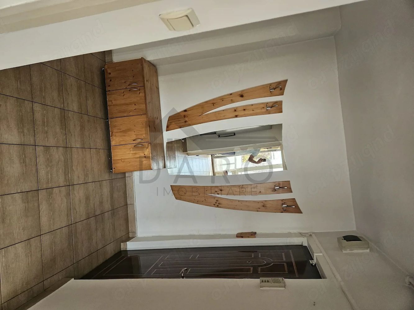 Vând ap. 2 camere Tudor-zona Pensiunea Europa, însorit, zona linistita+ Garaj - Poză 2