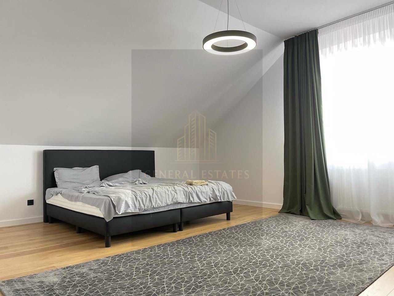 Casă cu design modern & suflet autentic – 200 m² de confort și rafinam - Poză 29