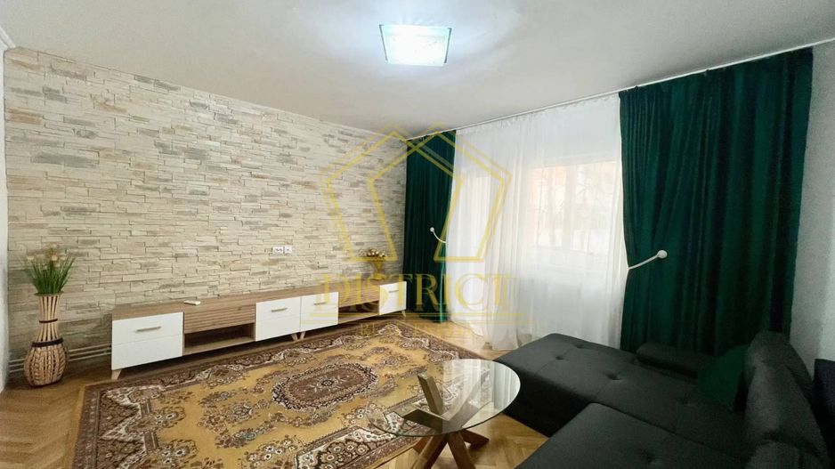 Apartament spatios cu 3 camere I Complexul Studentesc - Poză 1