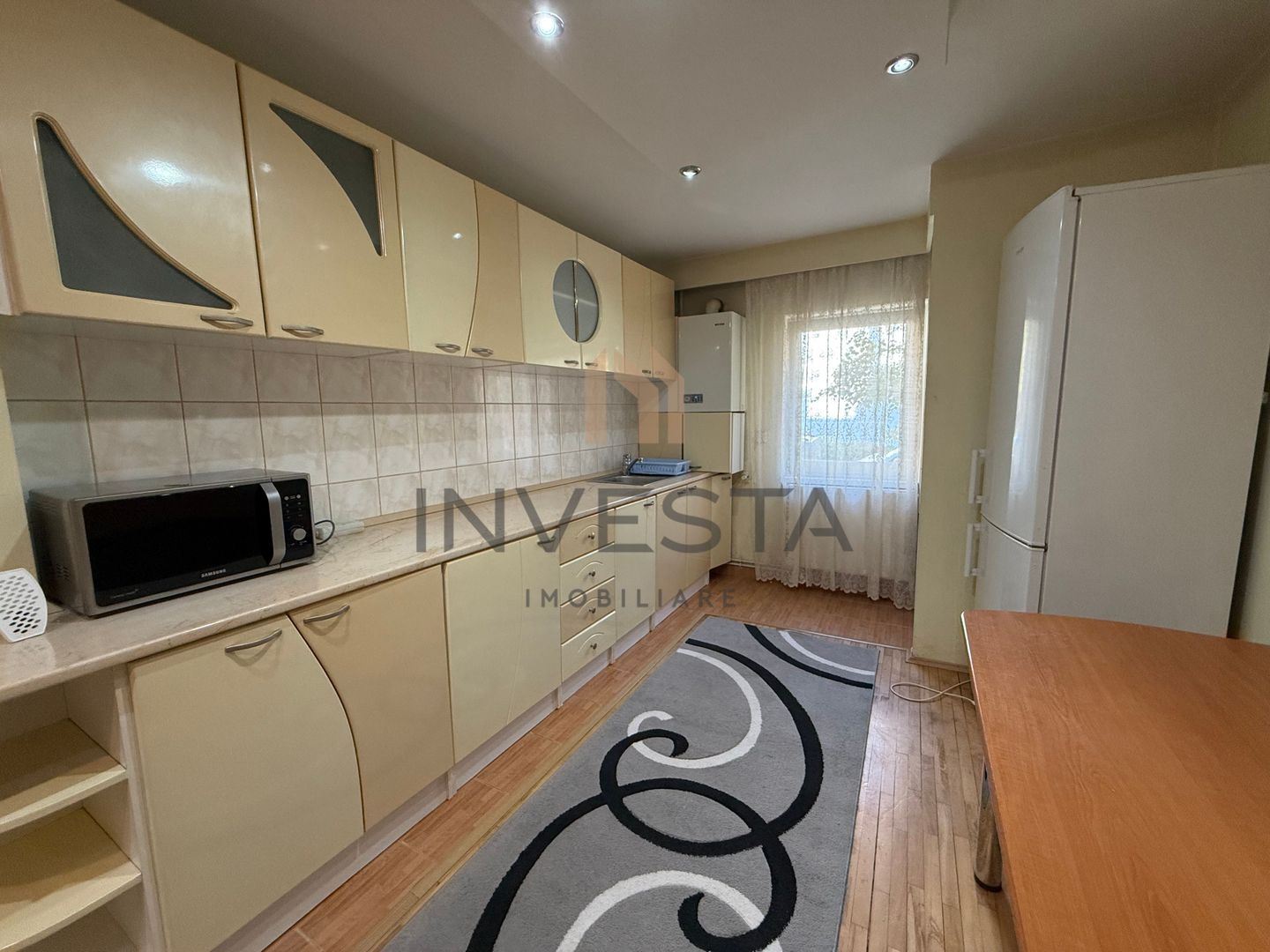 Apartament 3 camere decomandate de 65 mp cu boxa, zona Intre Lacuri! - Poză 1