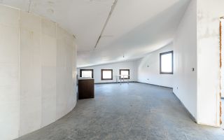 Clădire comercială în zona Grădiște. - Poză 38