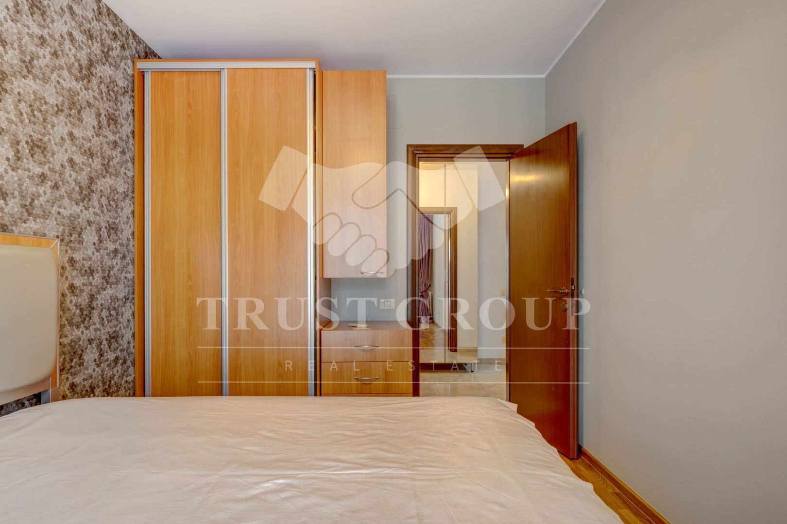 Apartament 3 camere Sisesti | Loc de parcare - Poză 9