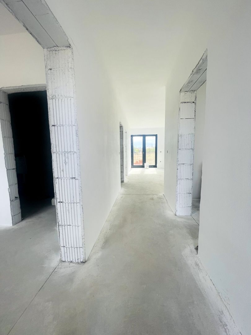 Casă Parter Semifinisată – Oșorhei, utilități complete, teren 515 mp - Poză 5