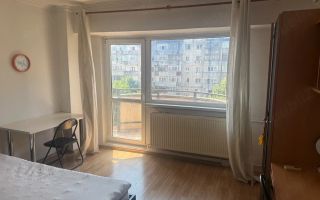 De Închiriat: Garsonieră Decomandată– Zona Tineretului - Poză 1