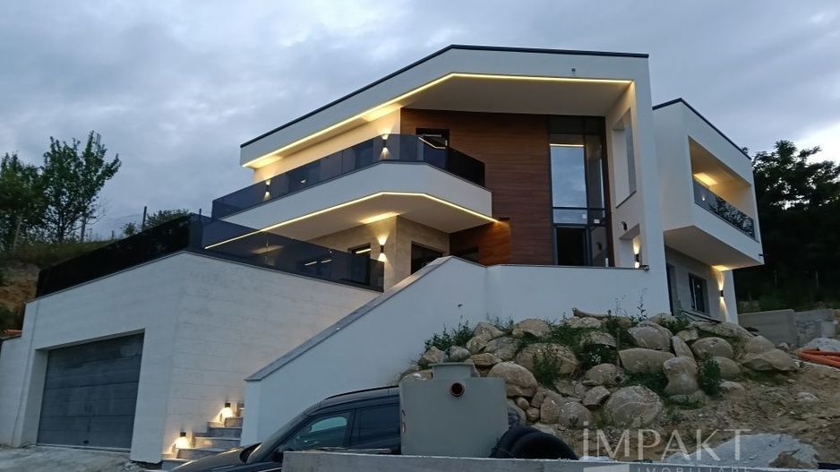 Vila moderna Feleacu cu 800 m2 teren - Poză 4
