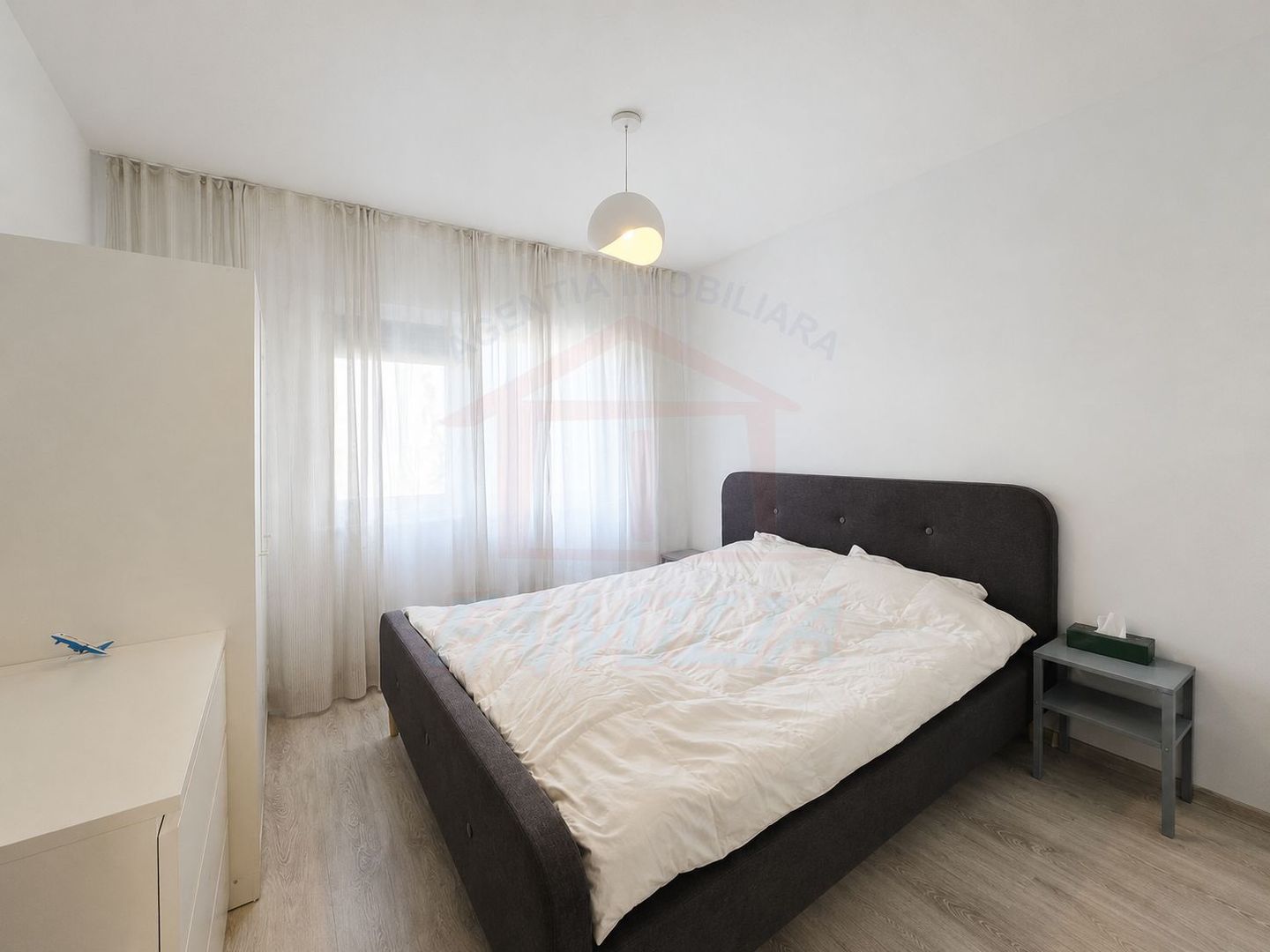 De închiriat apartament 2 camere – Siderurgiștilor Vest, etaj 1 - Poză 2