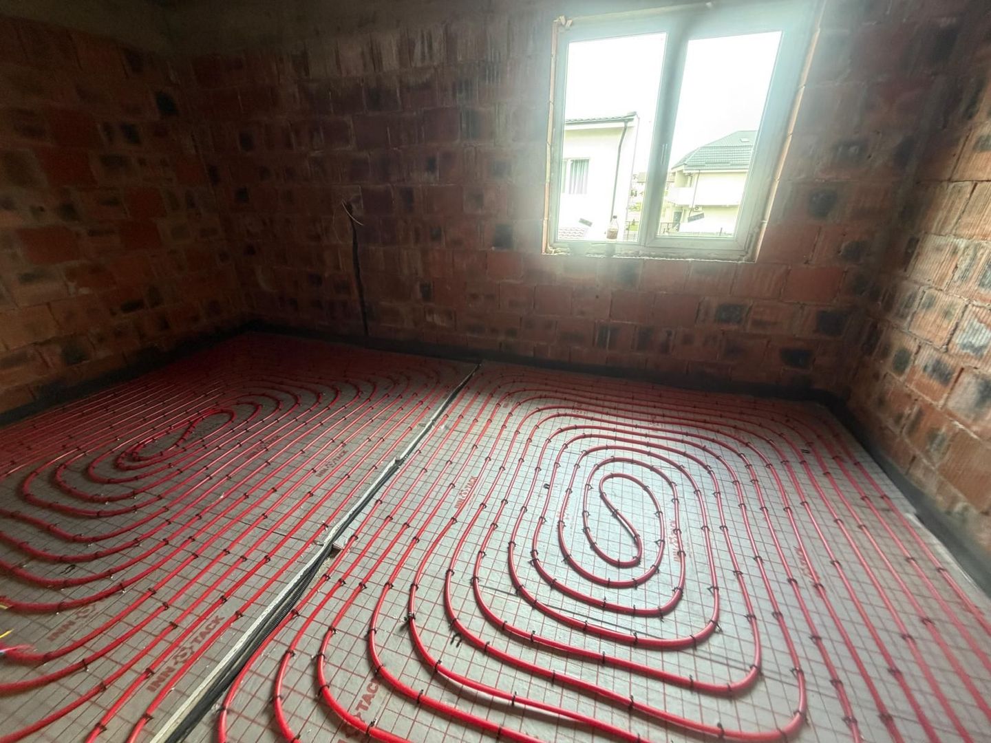 CASA INDIVIDUALA - 180 MP UTILI, INCALZIRE PARDOSEALA, COMISION 0% - Poză 5