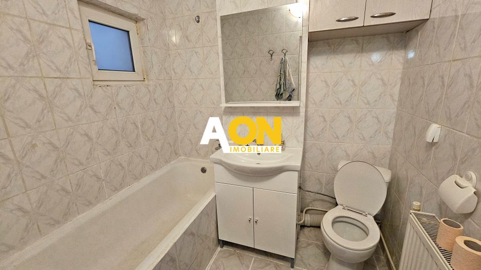 Apartament 2 camere, mobilat, utilat, etaj 3, cu boxa si parcare - Poză 9