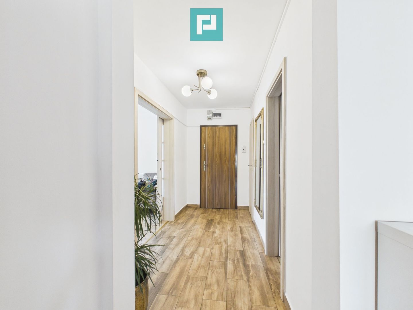 Apartament superb cu 5 camere, in Vlaicu - Poză 3